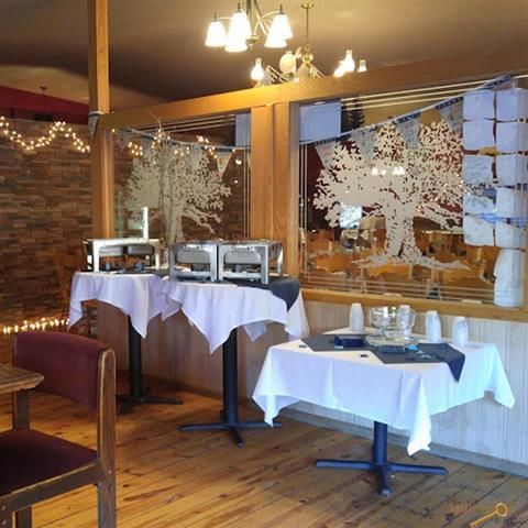 Barlee's Food & Drink: 253 Swanzey St, Keystone, SD 57751